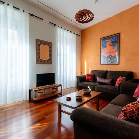 Apartment Paradise, By The Cathedral & Alcazar